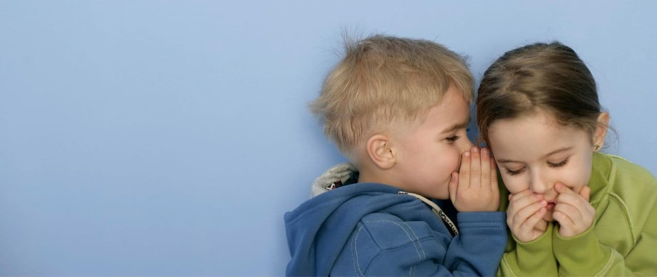 Kids listening to a multilingual story